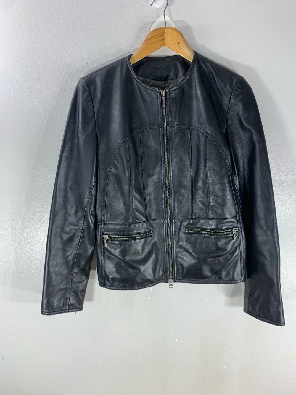 Tristan& Iseut Genuine Bkack Leather